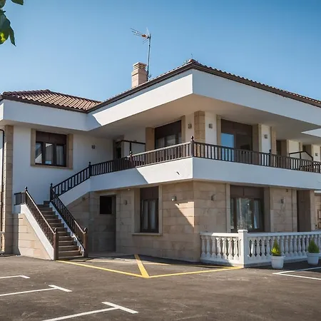 Apartamentos La Bolera Isla